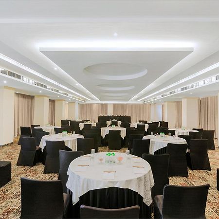 Sarovar Portico , Indore Otel Dış mekan fotoğraf